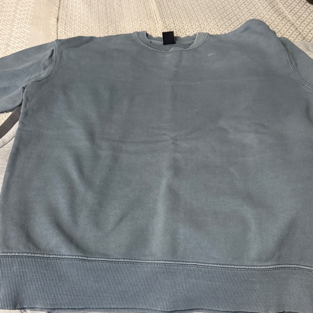 Zara Green Crewneck Sweatshirt
